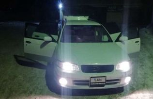  Nissan Avenir Salut 1999 , 320000 , 