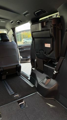   Toyota Esquire 2019 , 2170000 , --