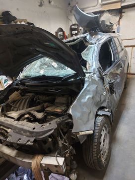  Nissan Wingroad 2007 , 200000 , 