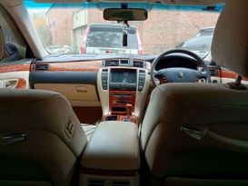  Toyota Crown 2004 , 700000 ,  