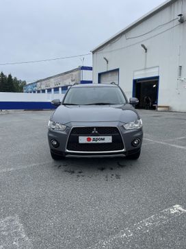 SUV   Mitsubishi Outlander 2011 , 1480000 , -
