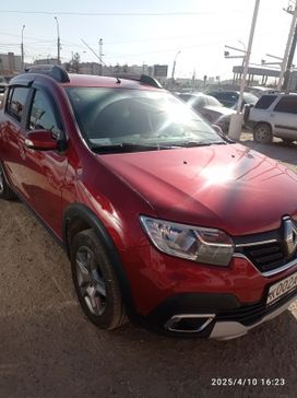  Renault Sandero Stepway 2019 , 900000 , 