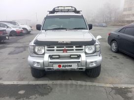  3  Mitsubishi Pajero 1997 , 300000 , 