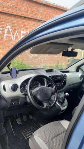    Peugeot Partner 2011 , 730000 , 