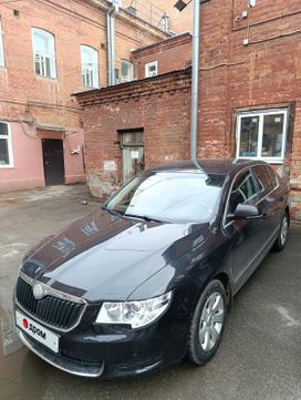  Skoda Superb 2011 , 1100000 , 