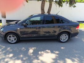  Volkswagen Polo 2014 , 900000 , 