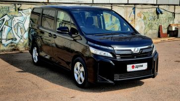    Toyota Voxy 2017 , 2377000 , -