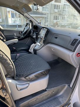    Hyundai H1 2010 , 1600000 , 
