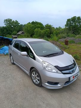  Honda Fit Shuttle 2011 , 950000 , 