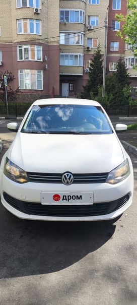  Volkswagen Polo 2011 , 750000 , 