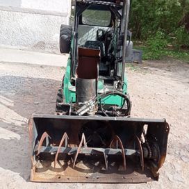 - Bobcat 463 2017 , 1970000 , 