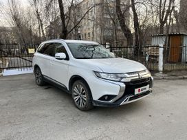 SUV   Mitsubishi Outlander 2019 , 2150000 , 