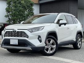 SUV   Toyota RAV4 2022 , 1749000 , 