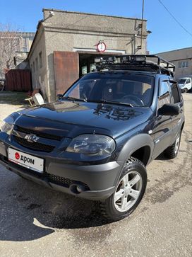 SUV   Chevrolet Niva 2011 , 650000 , 