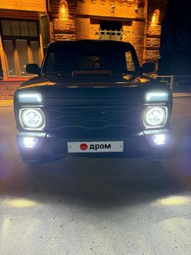  3   4x4  2015 , 700000 , 
