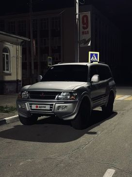 SUV   Mitsubishi Montero 2002 , 800000 ,  