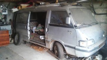    Kia Besta 1994 , 70000 , 