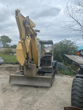 - Hanix SB550 2015 , 1500000 , 