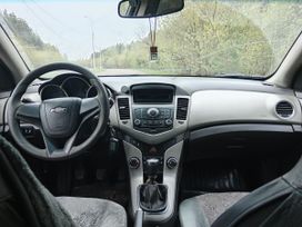  Chevrolet Cruze 2011 , 600000 , 