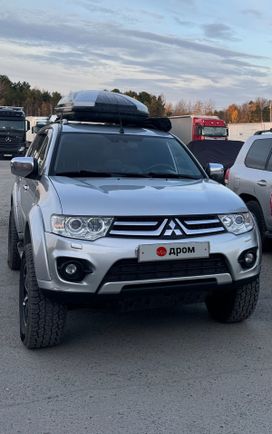 SUV   Mitsubishi Pajero Sport 2014 , 2500000 , 