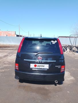   Toyota Isis 2010 , 1250000 , -