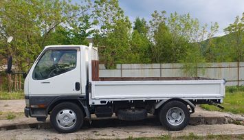   Mitsubishi Fuso Canter 2001 , 1570000 , 