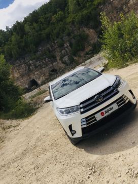 SUV   Toyota Highlander 2016 , 4100000 , 