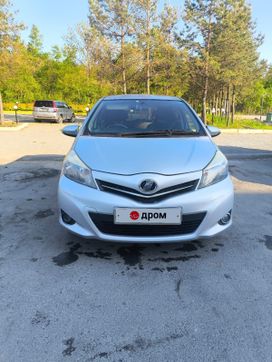  Toyota Vitz 2011 , 570000 , 