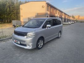    Toyota Voxy 2010 , 1300000 , 