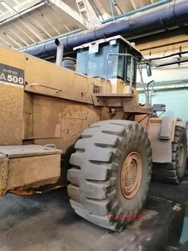   Komatsu WA500 1992 , 1700000 , -