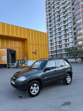 SUV   Chevrolet Niva 2012 , 550000 , --