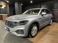 SUV   Volkswagen Touareg 2021 , 7000000 , 