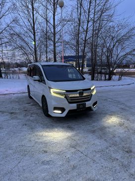    Honda Stepwgn 2017 , 2399000 , 