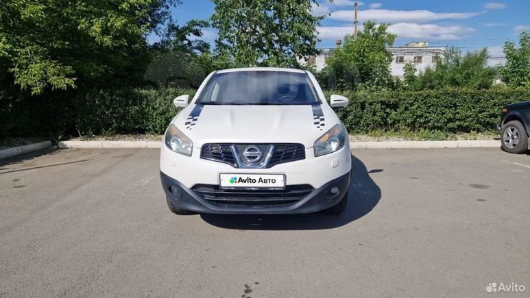 SUV   Nissan Qashqai 2013 , 950000 , 