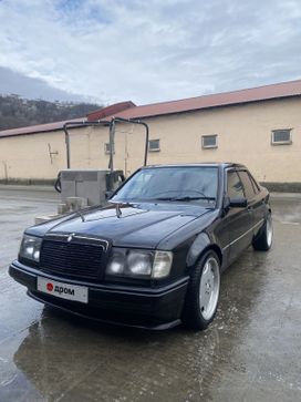  Mercedes-Benz E-Class 1987 , 750000 , 