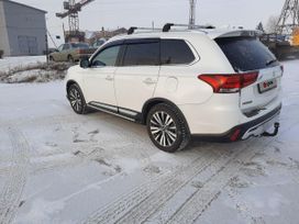 SUV   Mitsubishi Outlander 2019 , 3200000 , 