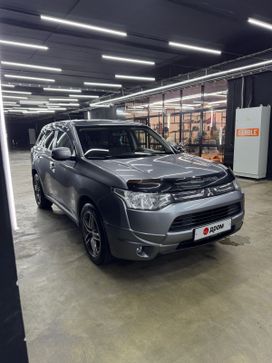 SUV   Mitsubishi Outlander 2013 , 1499000 , 