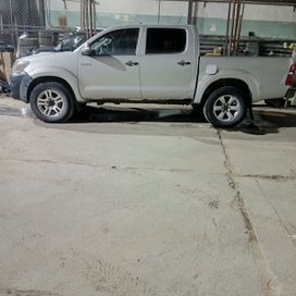  Toyota Hilux 2013 , 1508000 , -