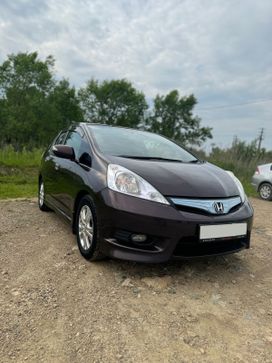  Honda Fit Shuttle 2011 , 950000 , 