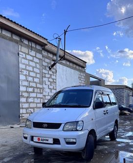    Toyota Town Ace Noah 2000 , 680000 , 