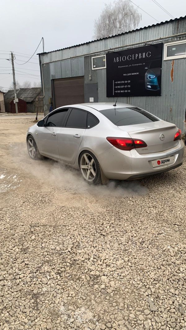  Opel Astra 2013 , 770000 , 