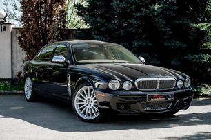  XJ, 2008