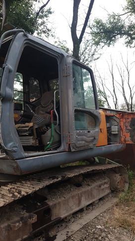   Hitachi EX200 2003 , 2000000 , 