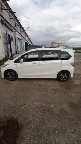    Honda Freed 2014 , 1270000 , 