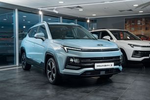 SUV    3 2025 , 2053000 , 