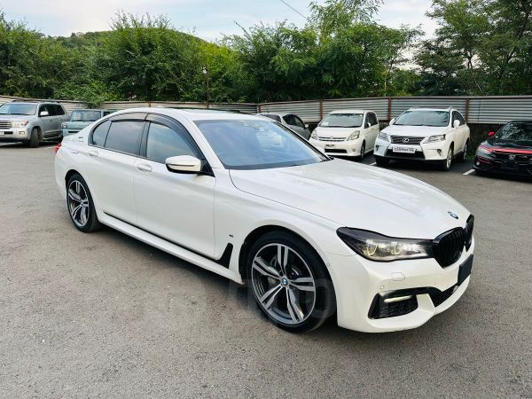  BMW 7-Series 2016 , 2700000 , 