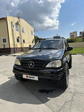 SUV   Mercedes-Benz M-Class 1998 , 1700000 , 