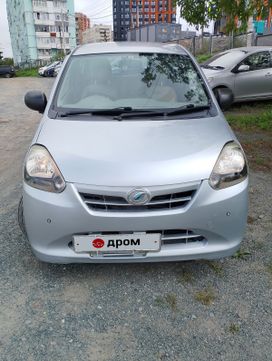  Daihatsu Mira e:S 2013 , 400000 , 