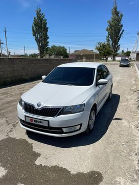  Skoda Rapid 2015 , 750000 , 