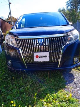    Toyota Esquire 2015 , 2200000 , 